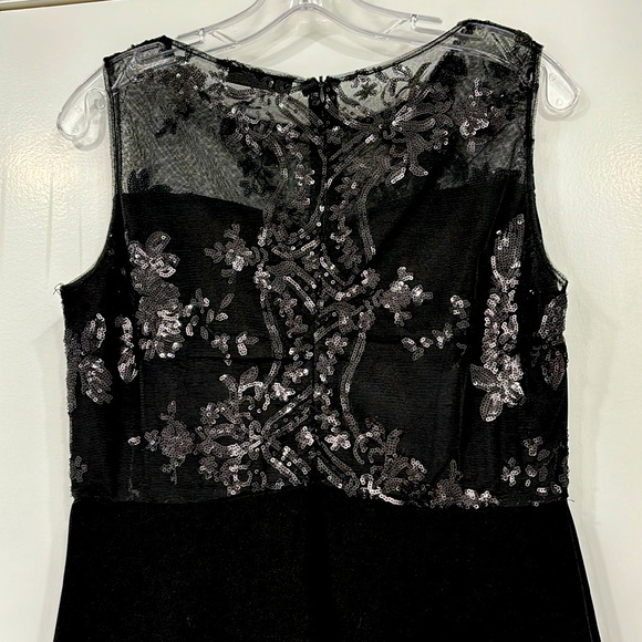 NWOT! SHEIN black mesh yoke sequin cluster flare dress - Picture 6 of 12